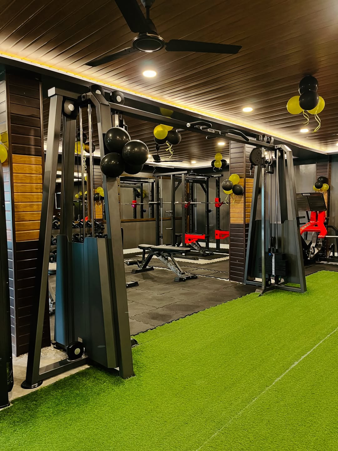 Sample gym interior view 10