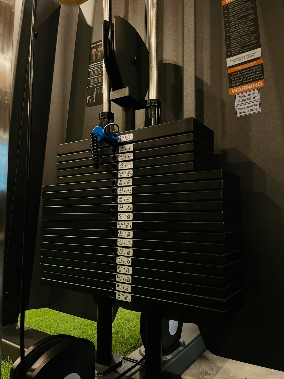 Sample gym interior view 04